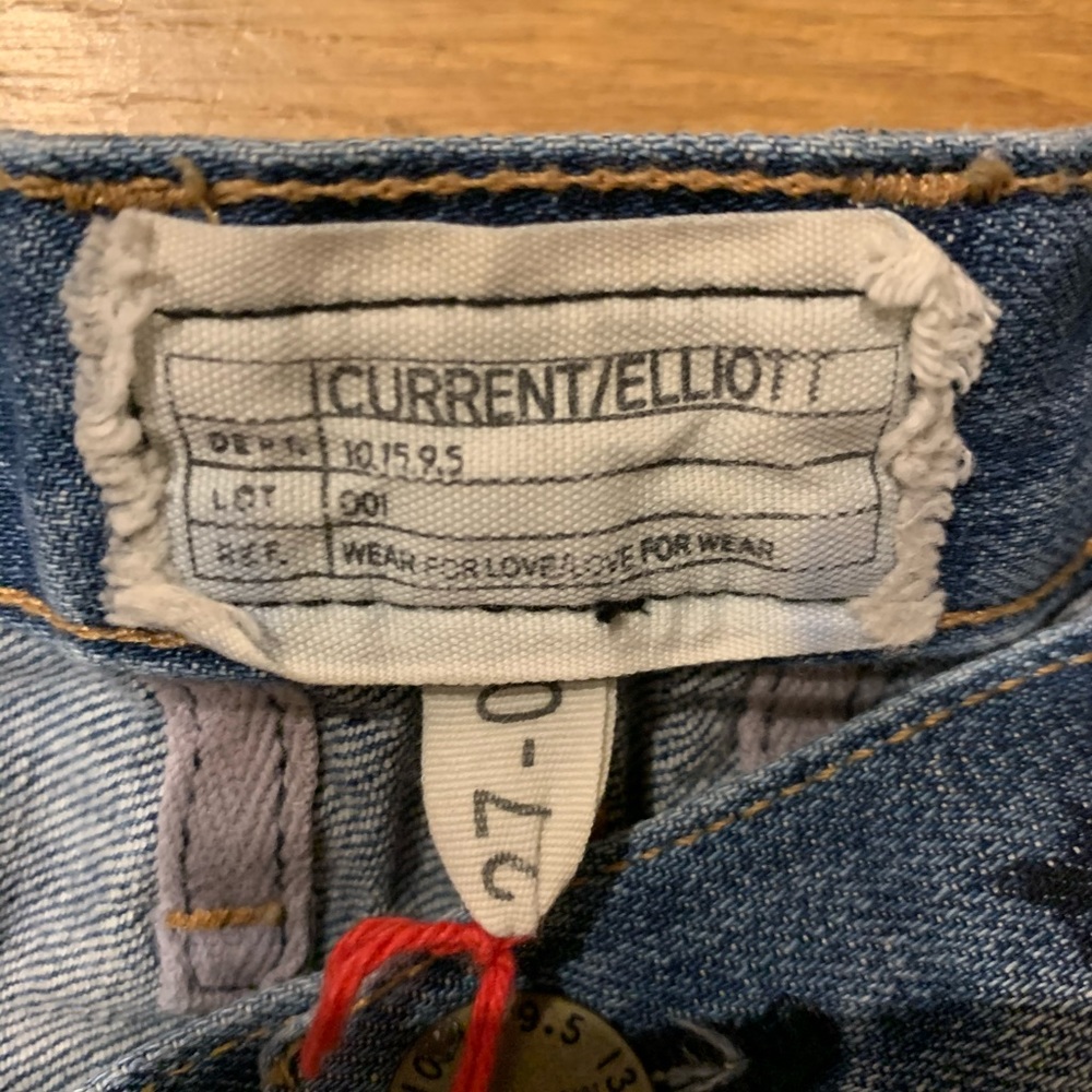 Current /Elliott star shorts - Picture 3 of 4